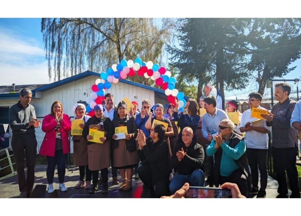 Jurados en concurso La mejor empanada frita de Valdivia, impulsado por JJVV Nº24, Isla Teja